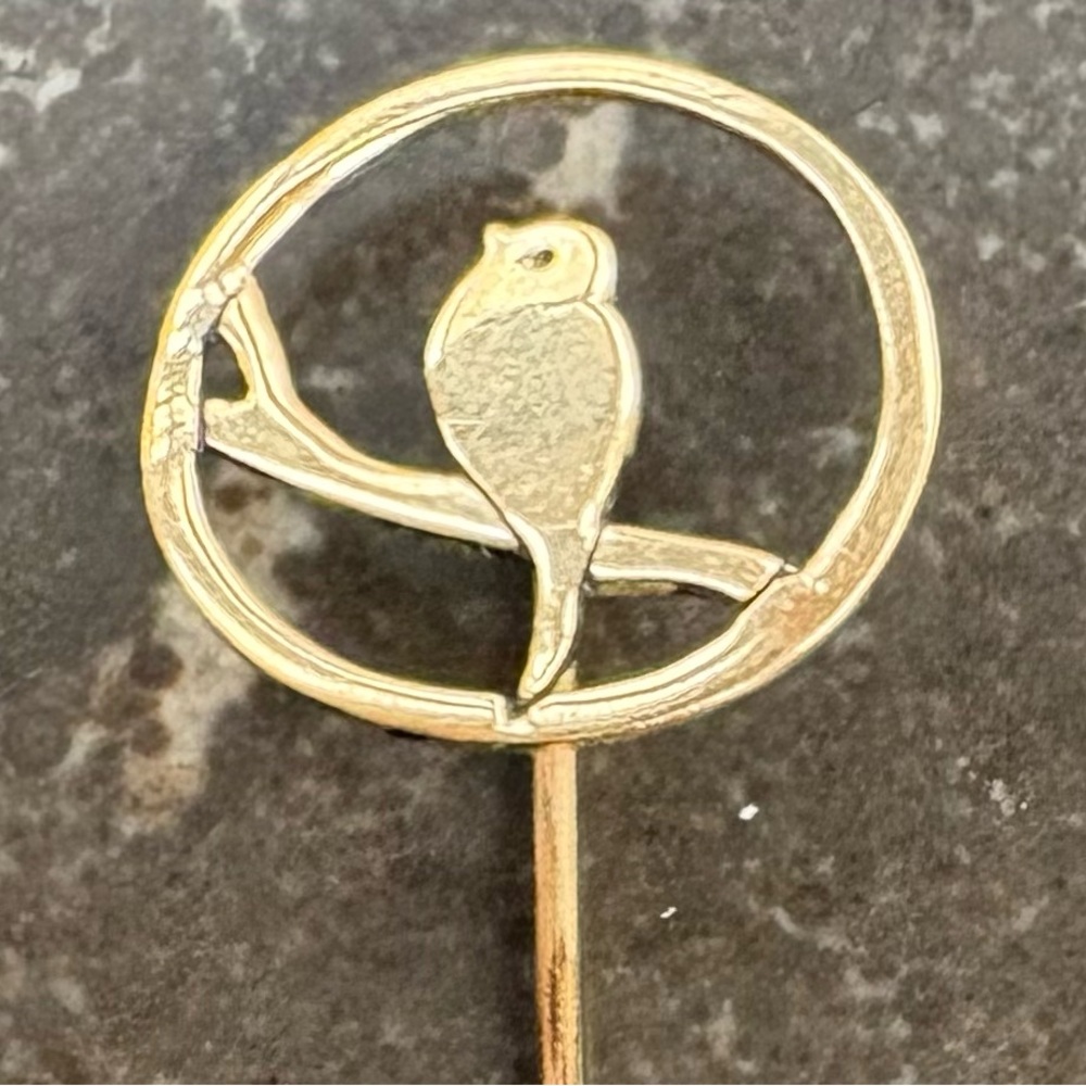 Bundle of gold stick pin of bird on a branch and little monarch butterfly pin - Picture 4 of 7